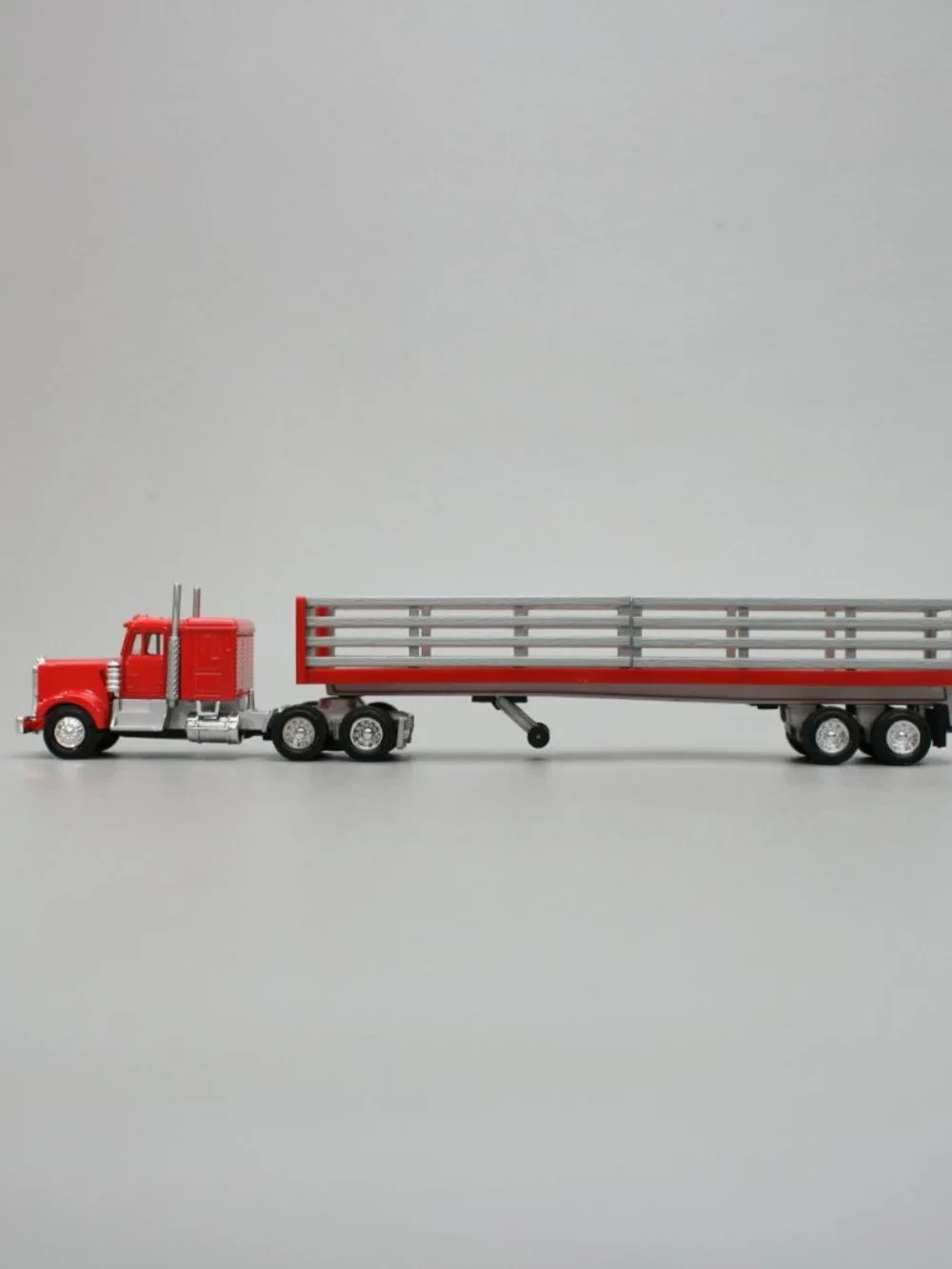 Lionel Trains O-Gauge Red Semi Tractor Trailer Truck Removeable Side Kit Flatbed